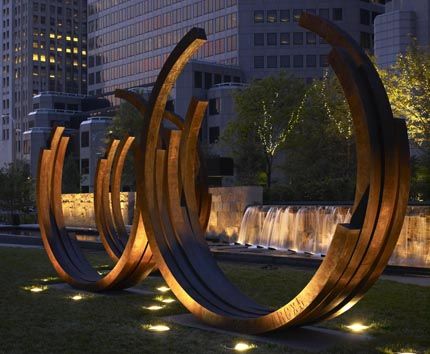 Lighting to Sculptures & Statues Stone Lighting, Figurative Kunst, Green Facade, Water Fountains, Urban Furniture, Best Water, Landscape Architects, City Garden, Public Garden