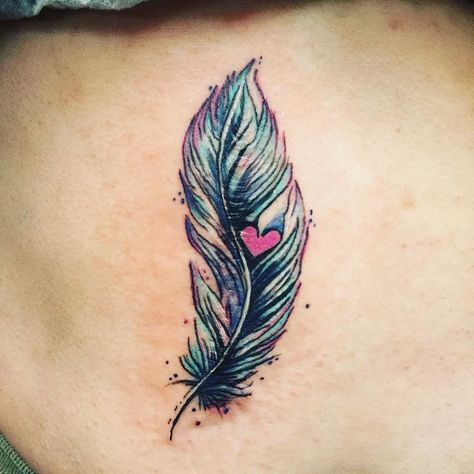 Heart Tattoo Meaning, White Feather Tattoos, Feather Tattoo Colour, Peacock Feather Tattoo, Band Tattoos, Kunst Tattoos, Feather Tattoo Design, Ribbon Tattoos, Shape Tattoo