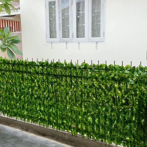 🌿💚 Artificial Ivy Privacy Fence Screen, Outdoor Expandable Balcony Hedges Fake Leaf, 39x118 inch Green Fencing Roll with Faux Ivy Leaves - UV Fade Resistant Privacy Screen for Patio, Garden, Backyard. Click Link to Shop This :) Green Fencing, Privacy Screen For Patio, Screen For Patio, Ivy Privacy Fence, Watermelon Leaves, Fake Ivy, Garden Screen, Patio Privacy Screen, Fence Screen