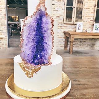 Geode stunner sitting pretty at the gorgeous @park31events! Loved this place! #2tartsbakery #park31 #geodecake #purplegeode #weddingcake #customcake #texaswedding Amethyst Cake, Geode Wedding Cake, Unicorn Party Food, Geode Cake Wedding, Purple Geode, Wedding Cake Design, Dessert Alternatives, Wedding Cake Prices, Geode Wedding