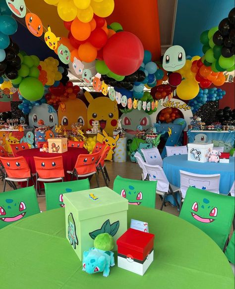 Pokemon Centerpieces Table Decorations, Pikachu Centerpieces, Pokémon Centerpieces, Squirtle Party, Pokemon Centerpieces, Birthday Party Pokemon, Pokemon Party Decorations, 9th Birthday Party, Pokemon Themed Party