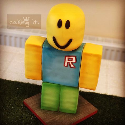 Noob Cake, Roblox Noob, Roblox Cake, Roblox 3, Roblox Pictures, 13th Birthday, Roblox Roblox, 8th Birthday, Bday Party