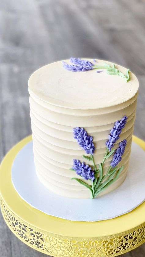 okcsweets on Instagram: I love spring and sunshine and flowers, and I just had the best time piping this sweet lavender themed cake! What flowers would you like to… Lavender Cake Design, Lavender Birthday Cake, Lavender Cakes, Decorative Baking, Butter Cream Flower Cake, Lavender Buttercream, Sunshine And Flowers, Lavender Wedding Cake, Cake Purple