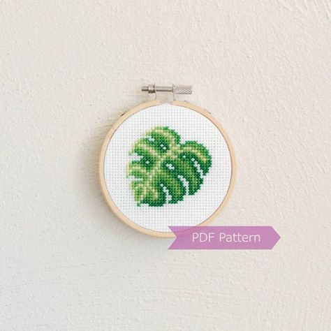 Monstera Cross Stitch, Monstera Embroidery, Plant Cross Stitch Pattern, Plant Cross Stitch, Cross Stitch Quotes, Nature Cross Stitch, Cat Cross Stitch Pattern, Cross Stitch Bookmarks, Stitch Ideas