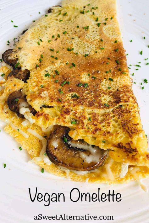 This vegan omelette tastes just like the real deal! It’s easy to make, nutritious, and so good! #vegan #omelette Chickpea Omelette, Vegan Shredded Cheese, Vegan Omelette, Flours Banana Bread, Vegan Chickpea, Wheat Free Recipes, Classic Breakfast, Vegan Eggs, Man Food