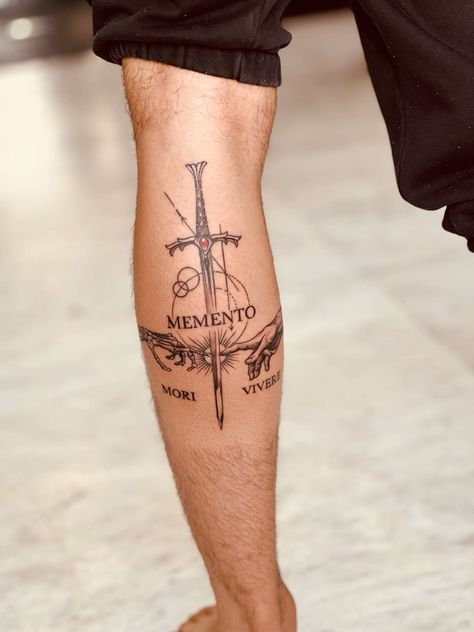 Momento Mori Tattoo, Memento Mori Tattoo Ideas, Memento Tattoo, 00 Tattoo, Mori Tattoo, Icarus Tattoo, Leg Tats, Memento Mori Tattoo, 2024 Tattoo