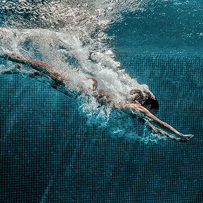 Swimming Practice Aesthetic, Swimming Aesthetic Sport, Swimming Pool Exercises, Swimming Photography, Swimming Motivation, Swimming Pictures, Morning Swim, Swimming World, Handmade Bookmarks Diy