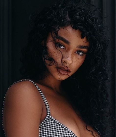 Aiyana Lewis, Women With Freckles, Beautiful Freckles, Freckles Girl, Poses References, Portrait Inspiration, Photo Reference, Black Is Beautiful, Drawing People