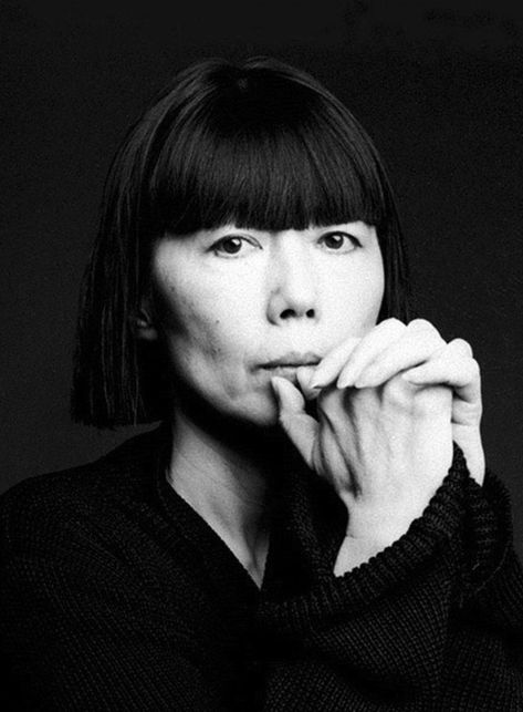 Fashion designer Rei Kawakubo receives Isamu Noguchi Award in N.Y. Rei Kawakubo Comme Des Garcons, Japanese Fashion Designers, Anti Fashion, Rei Kawakubo, Isamu Noguchi, New York Museums, Fashion People, Dark Photography, 50 Fashion