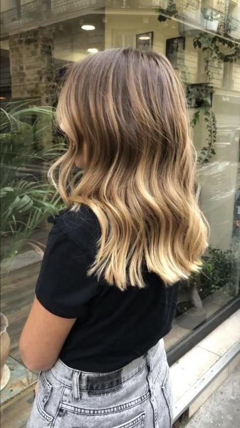 Hairstyles For All Hair Types, Brunette Hair With Highlights, Blonde Hair Inspiration, Hair Affair, Hair Color And Cut, Hair Stylist Life, Hair Strand, Hair Inspo Color, Bad Hair