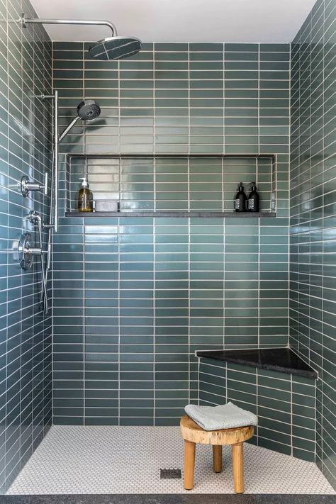 31 Art Deco Bathroom Design & Decor Ideas Worth Trying Art Deco Bathrooms, Pretty Bathrooms, Art Deco Bathroom, Deco Bathroom, Design Decor Ideas, Bathroom Design Decor, Shower Enclosure, Art Deco Style, Bathroom Interior Design