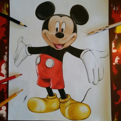 Mickey Mouse Drawing Mickey Mouse Drawing, Prismacolor Drawing, Disney Character Drawings, Color Pencil Sketch, Tema Disney, Disney Drawings Sketches, Mouse Drawing, Prismacolor Art, Disney Paintings