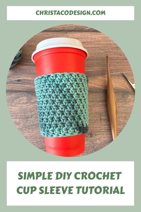 Learn how to crochet a simple mug cozy for your coffee cups in this easy and free crochet pattern with video! This isa beginner friendly pattern. Cup Cozy Knitting Pattern, Cup Sleeve Pattern, Hdc Crochet, Knit Cup Cozy, Cup Cozy Crochet Pattern, Mug Cover, Crochet Granny Stitch, Cup Cozy Pattern, Simple Sewing Tutorial