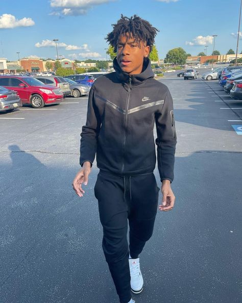 Nike Tech Fleece Black Boys, Nike Tech Jacket Outfit, Nike Sweatpants Outfit Men, Black Sweatpants Outfit Men, Nike Sweatpants Outfit, Nike Tech Fit, Nike Tech Fleece Outfit Men, Hood Drip, Drip Photo