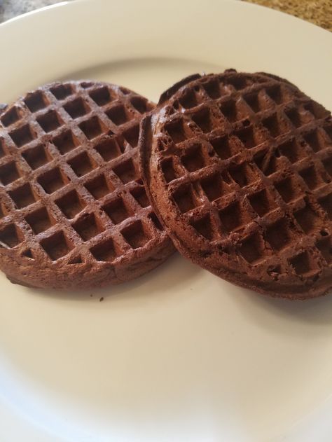 Trader Joe’s Chocolate Chip Waffles Review Waffle Brownies, Shakeology Dessert Recipes, Shakeology Desserts, Chocolate Shakeology Recipes, 21 Day Fix Breakfast, Chocolate Chip Waffles, Shakeology Recipes, Chocolate Shakeology, Protein Waffles