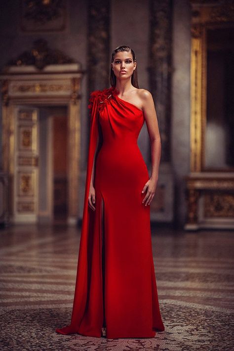 Versace Spring, Atelier Versace, Couture Gowns, Gorgeous Gowns, Marchesa, Elie Saab, Couture Collection, Beautiful Gowns, Couture Dresses