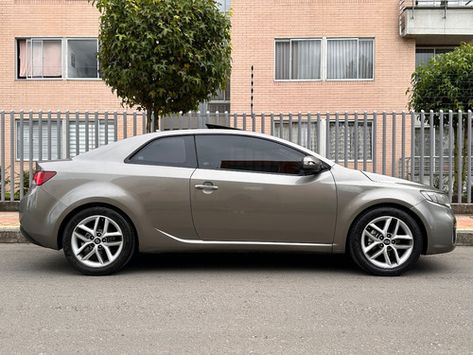 Kia Cerato Koup 2.0 - $ 39.800.000 Kia Cerato