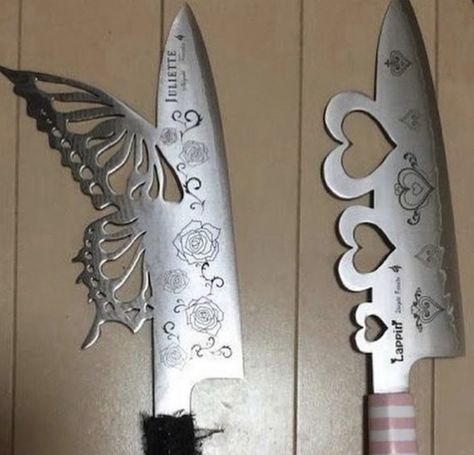 #aesthetic #knife #coquette #grunge #egirl #blackandpink #halloween #cutesy #trendy #tiktok #halloween Heart With Knife, Aesthetic Knife, Folding Napkins, Knife Aesthetic, Knife Drawing, Knife Tattoo, About Heart, Butterfly Knife, Pretty Knives