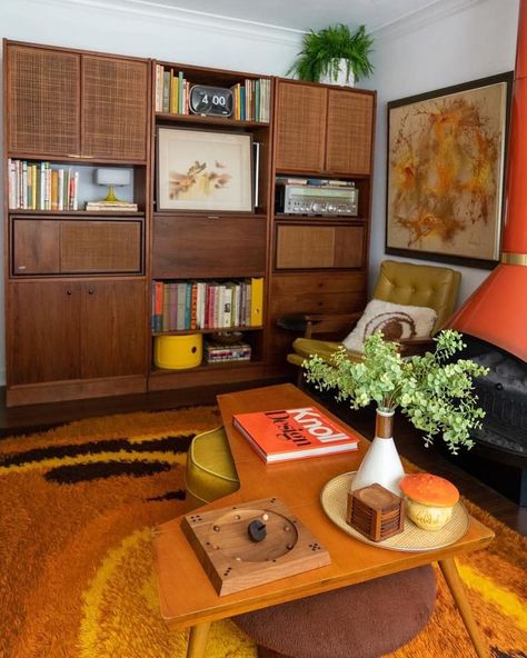 1970s Interior Design, 70s Room, 70s Living Room, 60s Interior, 70s Interior Design, 80s Interior Design, 60s Home, 70s Interior, Retro Interior Design