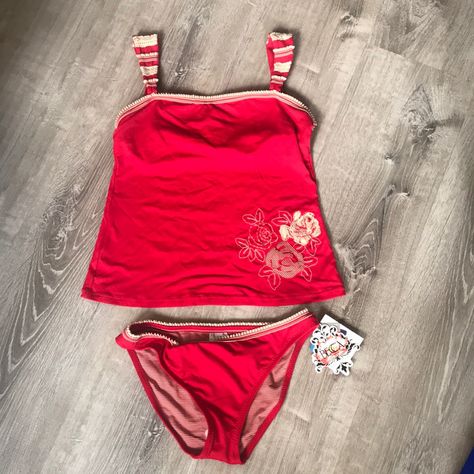 Very Cute And Boho Look! The Top Is New Without Tags And The Bottom Is New With A Tag. Please Check The Pictures For Measurements And More Details Open To All Reasonable Offers Fun Bathing Suits, Beach Party Fits, Oaxaca Outfit Summer, Y2k One Piece Swimsuit, 2000s Tankini, 2000s Bathing Suits, 2000s Swimsuit, 2000s Swimwear, Modest Swim Suit