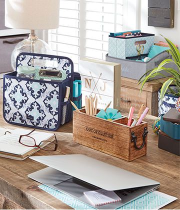 A fabulous professional like you deserves a fabulously organized home office. Click to read our tips! (Also pretty fabulous.) Thirty One Office, Organized Home Office, Thirty One Organization, Gift Hacks, Thirty One Party, Thirty One Consultant, 31 Gifts, Creative Storage Solutions, Organized Home