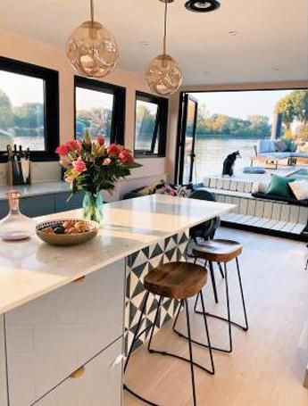 Houseboat Renovation Turning an Old Ship into a Modern Floating Home Dutch Barge Houseboats, Dutch Barge Interior, Dutch Houses Interior, Barge Houseboat, Houseboat Interiors, Boat Renovation, Barge Interior, Kitchen Cabinets Fronts, Moon Queen