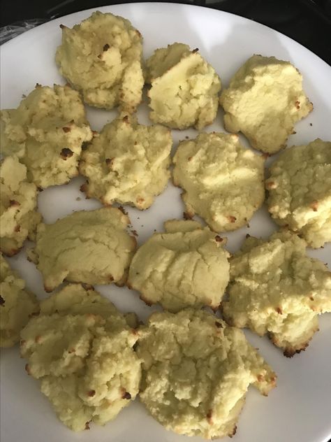 Keto Pistachio, Old Fashioned Tea Cakes, Pistachio Pudding Cookies, Cranberry Pistachio Biscotti, Nut Dessert, Keto Chocolate Mousse, Pistachio Dessert, Pistachio Biscotti, Pistachio Recipes