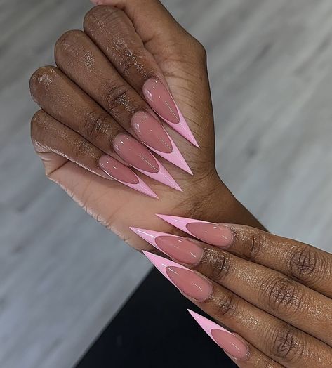 Pink Stiletto Nails, Tips Nails, Pink Stilettos, Stiletto Nails, Nail File, Nail Artist, Long Nails, Nail Tips, Cute Nails