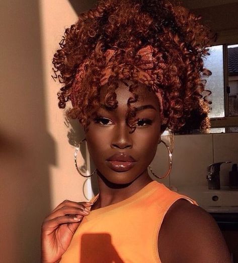 Color On Dark Skin Women, Pelo Afro, Dyed Natural Hair, Dark Skin Beauty, Melanin Poppin, Dark Skin Women, Ginger Hair, Black Girls Hairstyles, Brown Skin