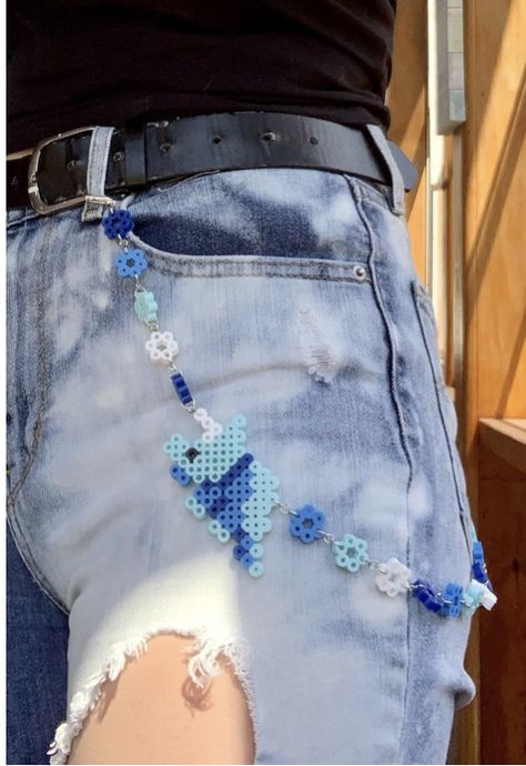 Perler Bead Belt Chain, Pearler Bead Patterns Aesthetic, Perler Bead Chain, Pearler Beads Ideas Aesthetic, Jeans Chain, Pant Chains, Pixel Beads, Easy Perler Beads Ideas, Diy Perler Bead Crafts