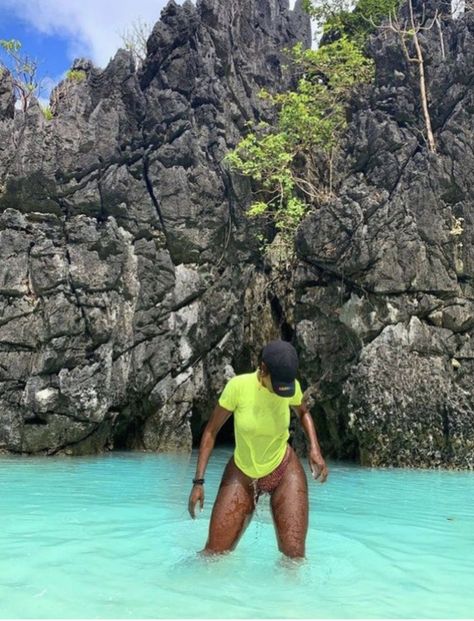 Phone Off, Group Trip, Travel Noire, Vacation Goals, Vacation Mood, Shotting Photo, Black Travel, Travel Goals, Travel Inspo