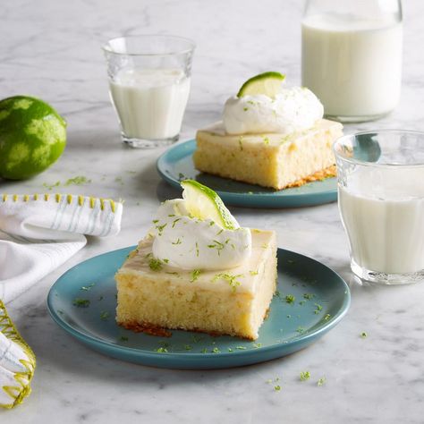 Lemon Tres Leches Cake, Margarita Dessert Recipes, Taco Meals, Key Lime Recipes, Margarita Cake, Mexican Favorites, Mexican Desserts, Tres Leches Cake Recipe, Hispanic Recipes