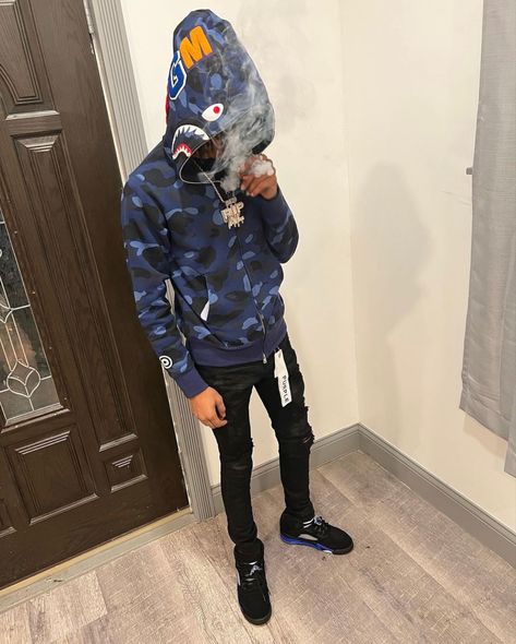 Kids Jeans Boys, Boys Birthday Outfits, Hoodie Outfit Men, Drip Fits, Bape Hoodie, Swag Pics, Drippy Outfit, Rapper Outfits, Drip Outfit Men