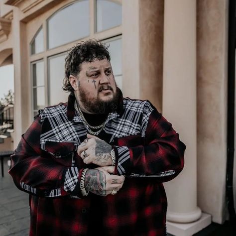 Jelly Roll Tattoos Chris Young Music, Best Country Singers, Plus Size Art, Married Man, Art Outfit, Up Tattoo, Waffle House, Chris Young, Leg Bands