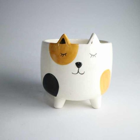 Cute Ceramic Cat Planter Animal Pot - Buy Cat Planters,Ceramic Animal Planters,Decorative Animal Planters Product on Alibaba.com Pottery Plant Pots, Planters Ceramic, Cat Planter, Photo Funny, Clay Candle, Adorable Style, Funny Pillows, Ceramic Planter Pots, Funny Home Decor