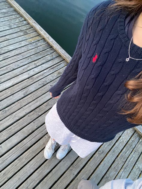 Ralph Lauren Knitted Jumper, Navy Polo Sweater Outfit, Navy Ralph Lauren Sweater Outfit, Cny Outfit, Ralph Lauren Sweater Outfit, Navy Sweater Outfit, Polo Sweater Outfit, Outfit Inspo Old Money, Polo Ralph Lauren Outfits