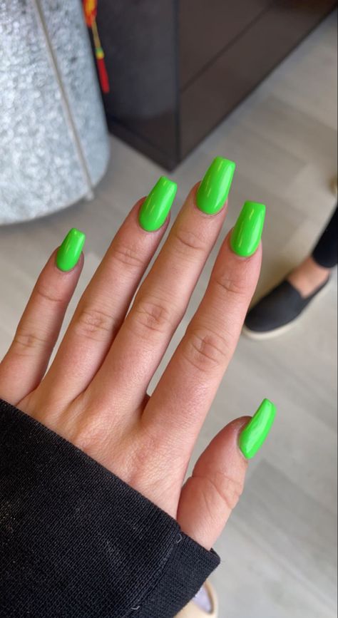 Solid Green Acrylic Nails, Green Solid Nails, Like Green Nails, Kelly Green Nails, Green Neon Nails, Green Acrylics, Matte Green Nails, Lime Nails, Stiletto Nails Short