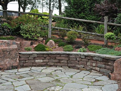 Patio Planting, Flagstone Patio Design, Cobblestone Patio, Flagstone Pavers, Sunken Patio, Stepping Stone Paths, Bluestone Patio, Flagstone Patio, Wall Seating