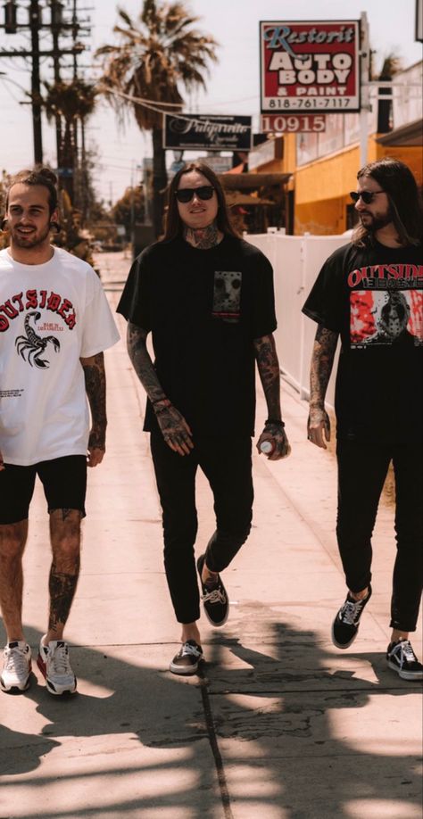 Metalcore Outfit, Metalcore Style, Alternative Fashion Men, Tatto Boys, Emo Boyfriend, Noah Sebastian, Emo Men, Gothic Wallpaper, Bad Omens