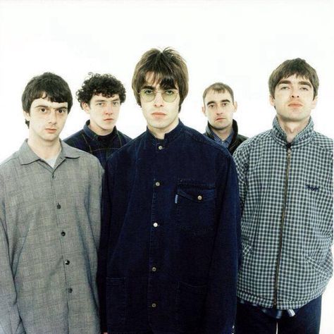 Oasis Brit Pop Music, Liam Oasis, Oasis Style, Oasis Album, Oasis Music, Liam Gallagher Oasis, Definitely Maybe, Band Photoshoot, Oasis Clothing