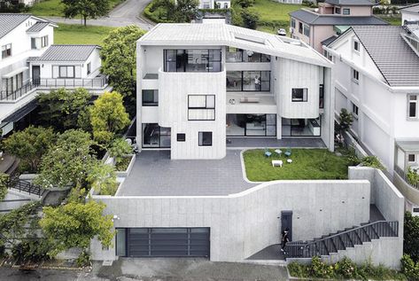 Modern Korean House Exterior, Modern Korean House, Korean House Exterior, Building Types, Funny Real Estate Quotes, Funny Real Estate, House Design Exterior, Real Estate Humor, Concrete House