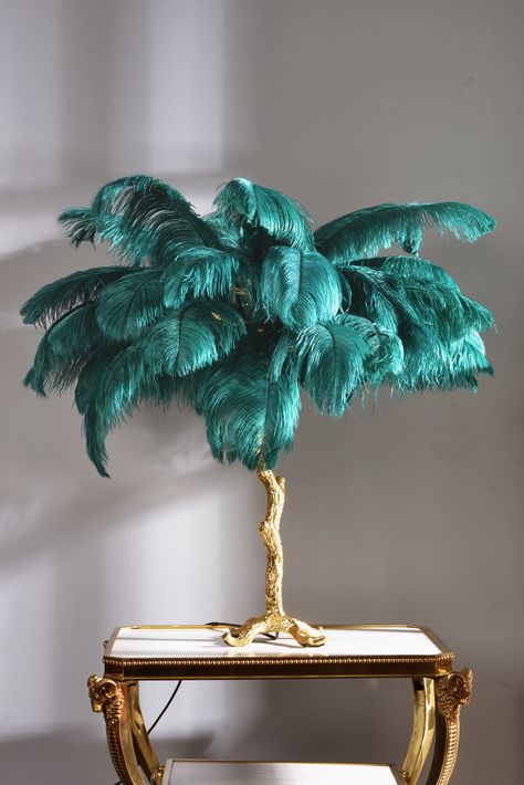 green feather table lamp home decoration light design for 2019 hot sale table lamp manufacture , tel: +86 13539838483 Feather Lamp, Feather Decor, Floor Lamps Living Room, Ostrich Feather, Living Room Flooring, Ostrich Feathers, Boho Home, Dream House Decor, Raising Kids