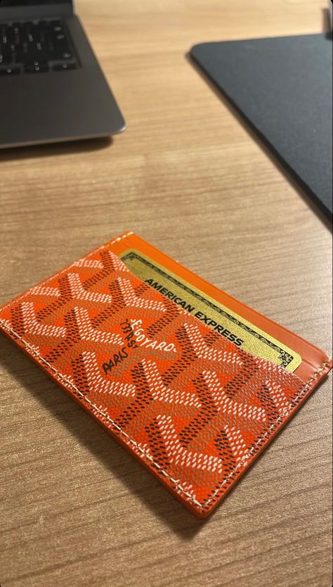 Waiter Tips, Goyard Card Holder, Everyday Bag Essentials, Goyard Wallet, Financially Free, Shotting Photo, Iphone Obsession, Goyard Bag, Future Lifestyle