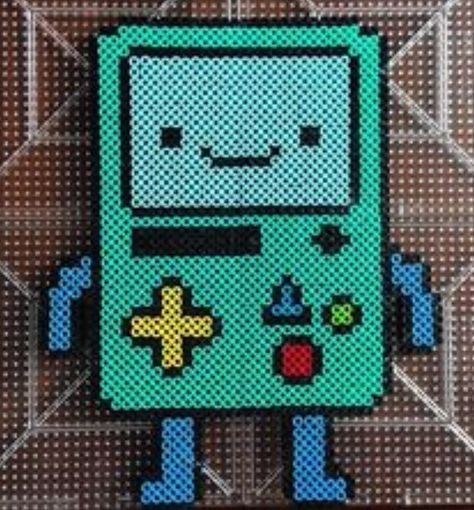 BMO Adventure Time Perler Beads, Bmo Adventure Time, Geek Christmas, Hama Art, Perler Creations, Nerd Crafts, Pixel Beads, Melty Bead Patterns, Pearl Beads Pattern