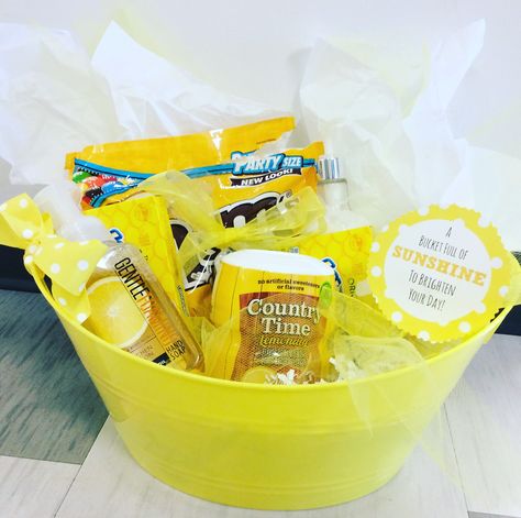 Cute summer referral gift Dental Office Referral Gifts, Spring Giveaway Ideas, Marketing Ideas For Dental Office Gift Baskets, Summer Sales Blitz Ideas, Spring Marketing Gifts, Dental Baskets Gift Ideas, Dental Referral Gifts, Dental Office Gift Basket Ideas, Summer Referral Gift Ideas