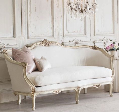 French Style Sofa, Vintage Settee, Latest Sofa Designs, Luxury Furniture Sofa, French Sofa, Sofa Inspiration, French Country Living Room, French Style Furniture, Antique Sofa