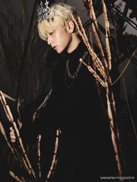 Ansan, The Magicians, Kpop Idol, Pretty People, Blonde Hair, Interview, Hip Hop, Blonde, Crown