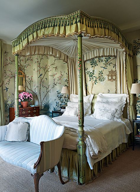 New York Design Hunting - A Master Bedroom’s Resurrected Antique Canopy Bed -- New York Magazine Antique Canopy Bed, Chinoiserie Bedroom, English Country House Style, Four Poster Bed, Four Poster, Poster Bed, Traditional Bedroom, Dreamy Bedrooms, Canopy Bed