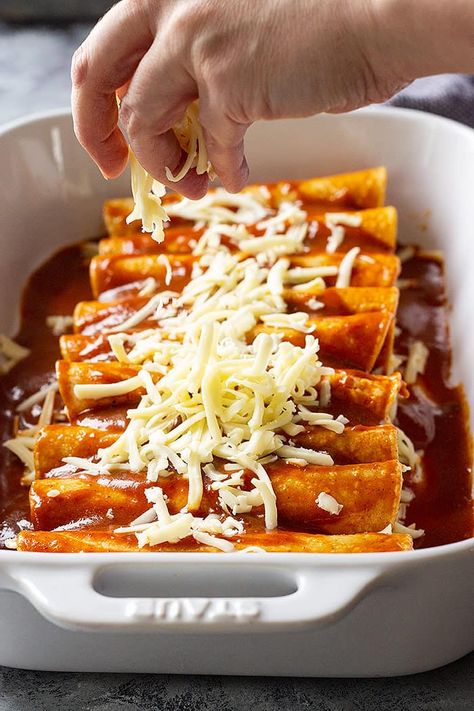 These Cheese Enchiladas are corn tortillas filled with monterey jack cheese and topped with a homemade red enchilada sauce! They are easy to make and will become a family favorite! #redenchiladas #cheeseenchiladas Enchiladas With Corn Tortillas, Using Corn Tortillas, Easy Cheese Enchiladas, Mexican Easy, Easy Enchilada Recipe, Corn Tortilla Recipes, Ground Beef Breakfast, Panini Recipes Chicken, Cook Corn