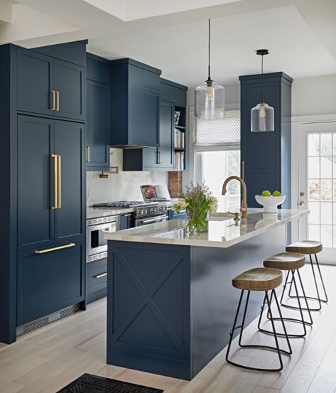 Modern Traditional Home in Toronto | Town & Country Living Blue Kitchen Designs, Blue Kitchen Island, Decoration Pictures, Open Plan Kitchen Living Room, Kabinet Dapur, Design Your Kitchen, Blue Cabinets, 아파트 인테리어, Kitchen Farmhouse